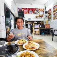 เจ๊ก้อยตำนัวยำแซ่บ