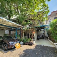 หน้าร้าน แจ่ม - ถนนจันทน์