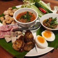 กั๊ดต๋อง by ต๋องเหนือ