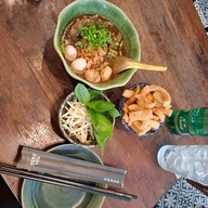 ThongSmith Central Embassy ชั้น 5