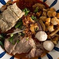 เตี๋ยวหมูดีกว่า