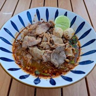 เตี๋ยวหมูดีกว่า