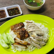 ร้านไก่จ๋า นครพนม
