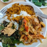 ข้าวราดแกงพริกแกงใต้