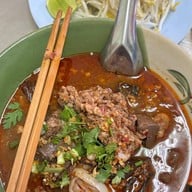 น้ำเงี้ยว ป้าสุข