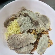 เมนูของร้าน รุ่งเรือง (ตั๋ง) ก๋วยเตี๋ยวหมู สุขุมวิท26 เจ้าเก่า สุขุมวิท 26