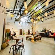 LOT89 Cafe