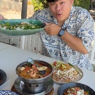 อ่าวตะเกียบ ซีฟู้ด หัวหิน หัวหิน