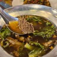 กะเพราขุนช้าง สุขุมวิท 16