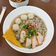 ก๋วยเตี๋ยวหมูโบราณ บ้านนคร สาขาสันติสุข