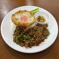 ก๋วยเตี๋ยวหมูโบราณ บ้านนคร สาขาสันติสุข