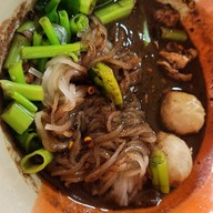 เมนูของร้าน ก๋วยเตี๋ยวเรือ (หญิงปรางค์เตี๋ยวเรือรสเด็ด)