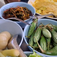 เมนูของร้าน โกจ้อย ขนมจีน ไก่ทอด