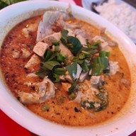 เมนูของร้าน ต้มยำหัวปลาเฮียอ้วน