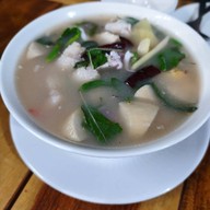 ร้านรักเเจริญ ซีฟู้ด By เชฟโจ เฮือนยายหลองเสมานคร 2