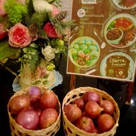 ข้าวคลุกกะปิอีซี่(เก๋) หมู่บ้านฝนทองนิเวศน์ซอย3