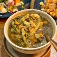 ข้าวต้มหลบมุม สูตรอาม่า สไตล์แต้จิ๋ว สาขาเพชรพระราม
