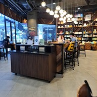 บรรยากาศ Starbucks สยามสแควร์วัน