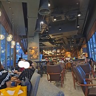 บรรยากาศ Starbucks สยามสแควร์วัน