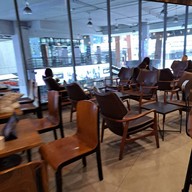 บรรยากาศ Starbucks สยามสแควร์วัน