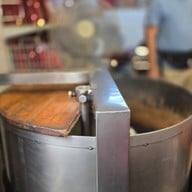 ร้านโชคดี เบ้ไฮ้ลิ้ม วงเวียน22 หมูหยองโชคดี สาขาวงเวียน22