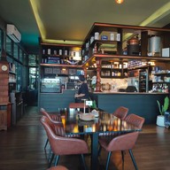 บรรยากาศ สังเวียน คาเฟ่ แอนด์ เรสเตอรอง