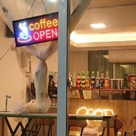 ชาม ชา (charm cha cafe) (ร้านน้ำคนรักสุขภาพ)