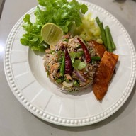 SalmonClub by Punnara  บ้านสวน