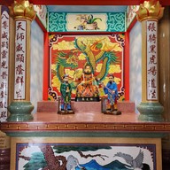 พุทธสมาคมสิงห์บุรีสงเคราะห์พ้งไล้ซาจับเซียว (เช็งบู้ตั่ง) สำนักงานใหญ่ ศูนย์กู้ภัยสิงห์บุรี พ้งไลัเกาะ 30