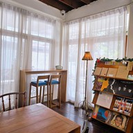 บรรยากาศ Knock Knock Cafe & Bar -