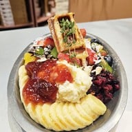 Conte De Tulear Siam paragon