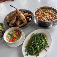 กุ้งอบภูเขาไฟ