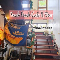 บรรยากาศ Knock Knock Cafe & Bar -