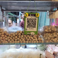 หน้าร้าน เจ๊โช ก๋วยเตี๋ยวลูกชิ้นหมูน้ำใส จอมทอง16