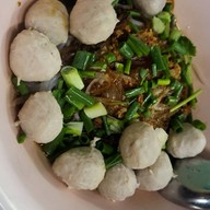 เมนูของร้าน เจ๊โช ก๋วยเตี๋ยวลูกชิ้นหมูน้ำใส จอมทอง16