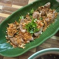 เมนูของร้าน ก๋วยเตี๋ยวหมูภูเขาไฟอุดมผล