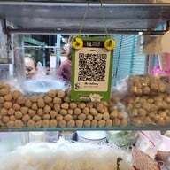 หน้าร้าน เจ๊โช ก๋วยเตี๋ยวลูกชิ้นหมูน้ำใส จอมทอง16