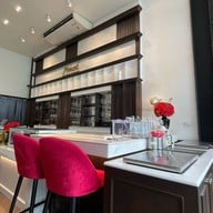 Pruek Food Sukhumvit 49 สุขุมวิท 49