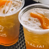 ฮีลใจ cafe&bar .