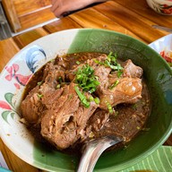 ก๋วยเตี๋ยวเรือแอบแซ่บ นครสวรรค์