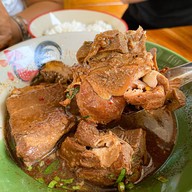 ก๋วยเตี๋ยวเรือแอบแซ่บ นครสวรรค์