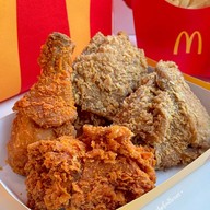 เมนูของร้าน McDonald's กาญจนาภิเษก - กัลปพฤกษ์ (ไดร์ฟทรู)