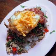 เลี้ยงพานิช