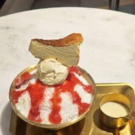 ITAEWON-BREW Ekkamai