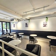 ITAEWON-BREW Ekkamai