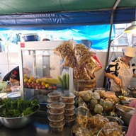ร้านส้มตำเหนือ ซอยสายลม