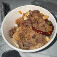 เมนูของร้าน คุ้มสึ ข้าวหน้าเนื้อ ราชเทวี