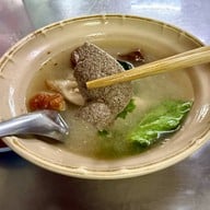 เกาเหลาเลือดหมู เจ้ยุ จุฬา50