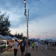 บรรยากาศ ตลาดลงเล หาดสามร้อยยอด
