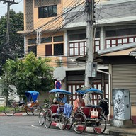 ตลาดต้นลำไย